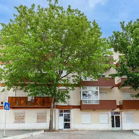 Caparica Urban Retreat Near And Park 公寓 *